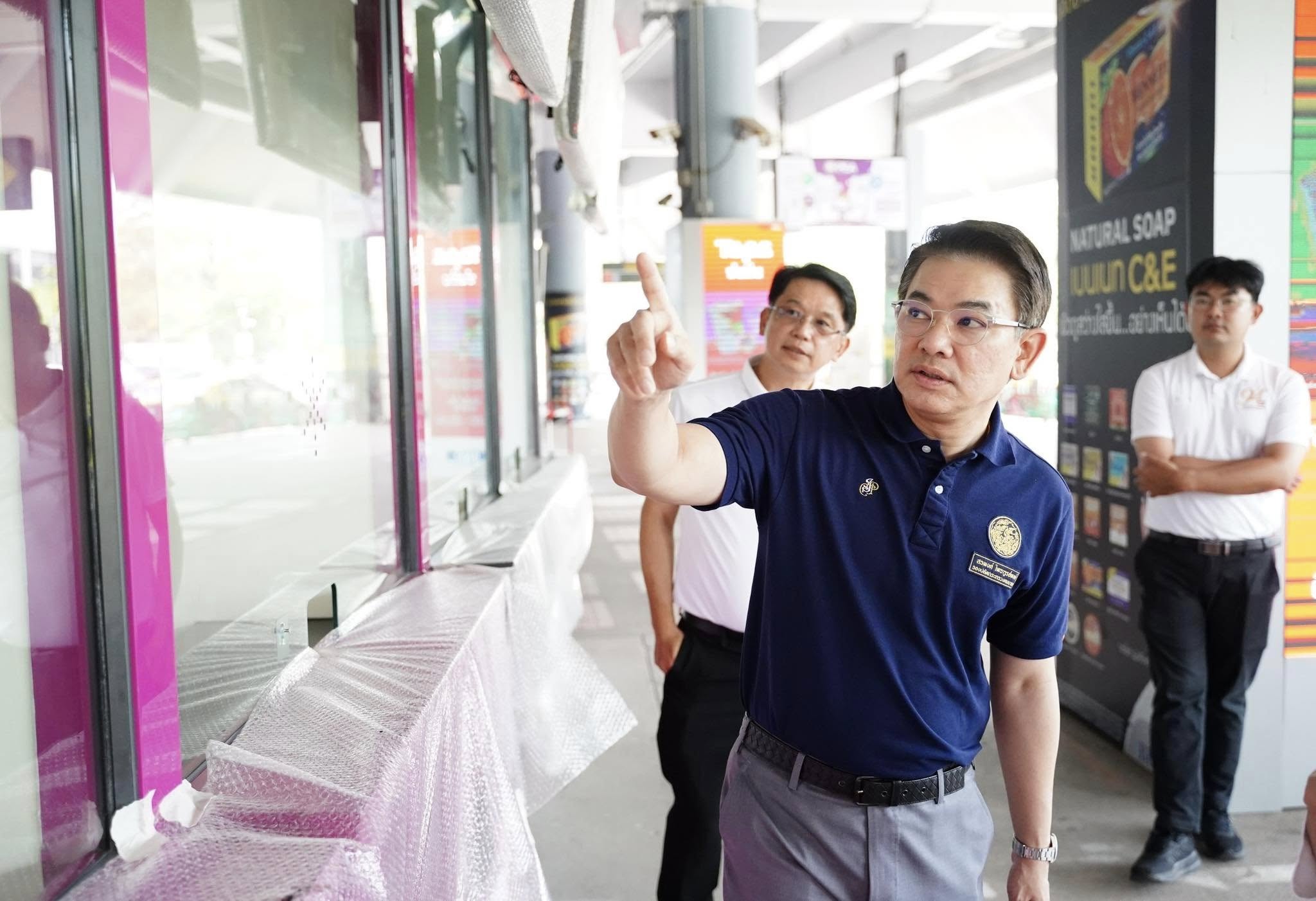 “ประธานบอร์ด บขส.” ลงพื้นที่ตรวจสถานีขนส่งฯ หมอชิต 2 กำชับ บขส. จัดสิ่งอำนวยความสะดวกให้พร้อมใช้งาน รองรับประชาชนเดินทางกลับภูมิลำเนา ช่วงเทศกาลสงกรานต์ 2568