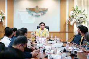 “สุรพงษ์” เช็คความพร้อม “สถานีขนส่งฯ หมอชิต 2” อำนวยความสะดวกประชาชนเดินทางกลับภูมิลำเนา ช่วงเทศกาลสงกรานต์ 2568 คาดวันนี้ – 12 เม.ย.68 ผู้โดยสารเดินทางวันละ 120,000 – 130,000 คน กำชับ “บขส.” จัดรถโดยสาร – พนักงาน ให้บริการเพียงพอ สะดวก ปลอดภัย